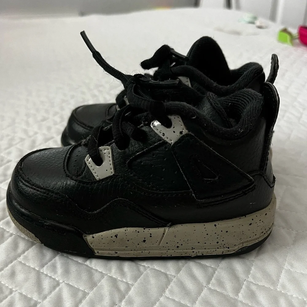 Jordan Retro 4 Oreo baby Sneakers Black and grey